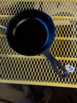 Vintage Cast iron skillet 6"