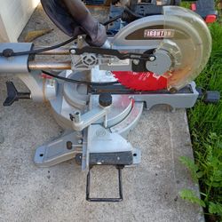 Sliding Compound Miter Saw