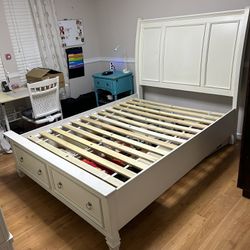 Queen Bed Frame And Dresser With Mirror Solid Wood