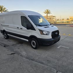 2022 Ford Transit-250