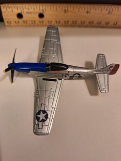Beautiful P-51 WW II Fighter - BY CORGI