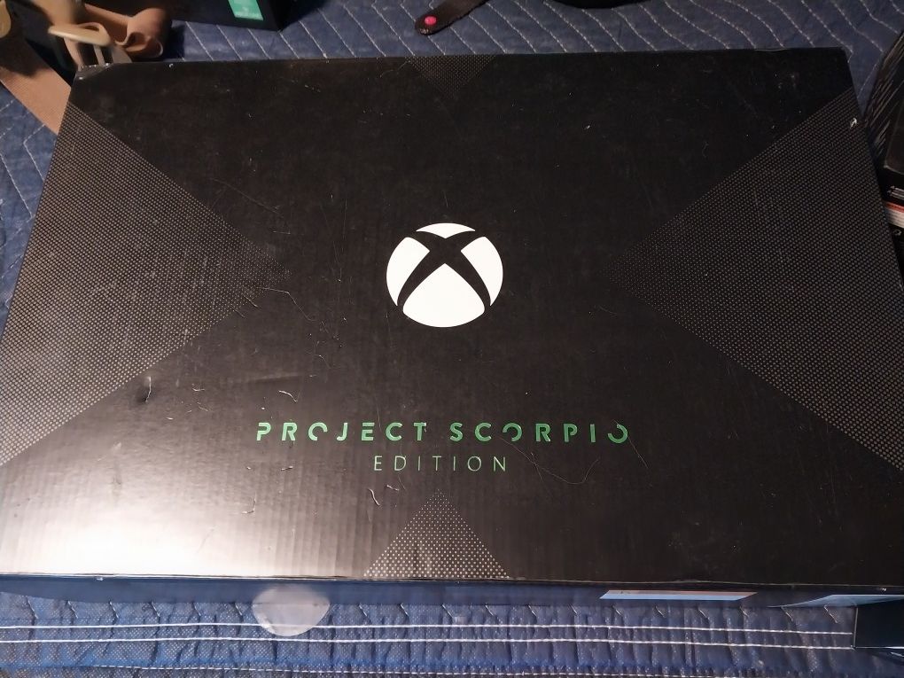 Xbox, Controllers And Headset