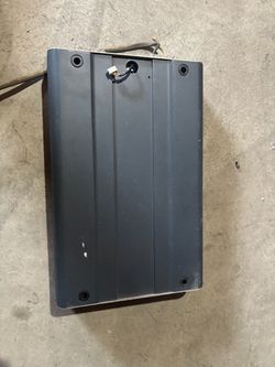 Car Audio Amplifier I300a – For Parts or Rep