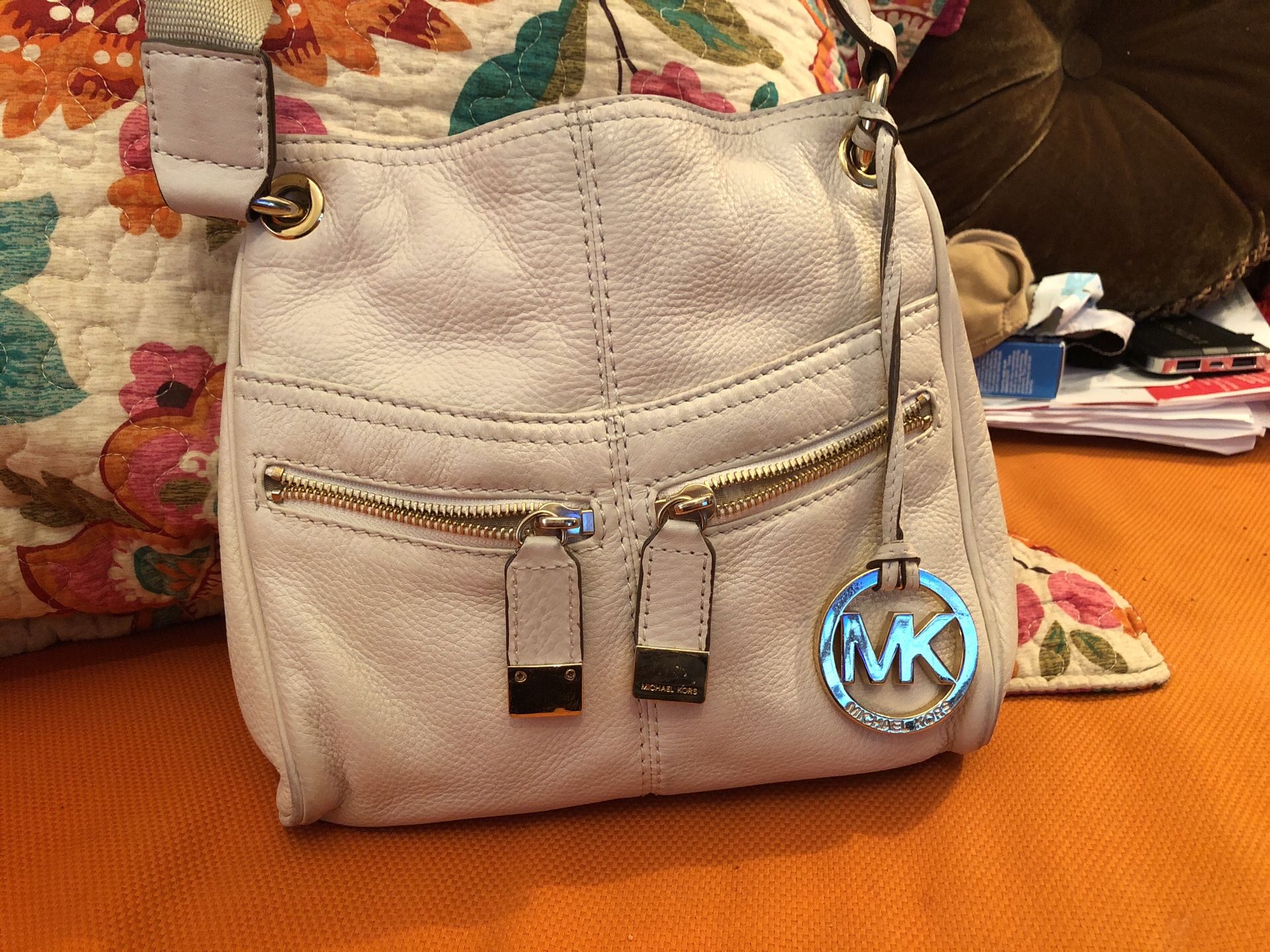 Nice summer Michael Kors cross body, Made a very soft pebble leather.