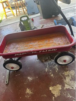 Radio flyer wagon