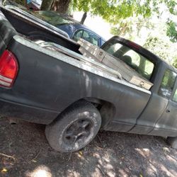 99 Dodge Dakota 