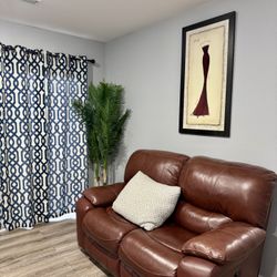 Brown Leather Sofa/Couch and Power Recliner Loveseat In Great Condition!