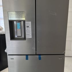 Frigidaire Gallery Counter-Depth 22.6-cu ft 3 -Door 36-in Wide French Door Refrigerator 