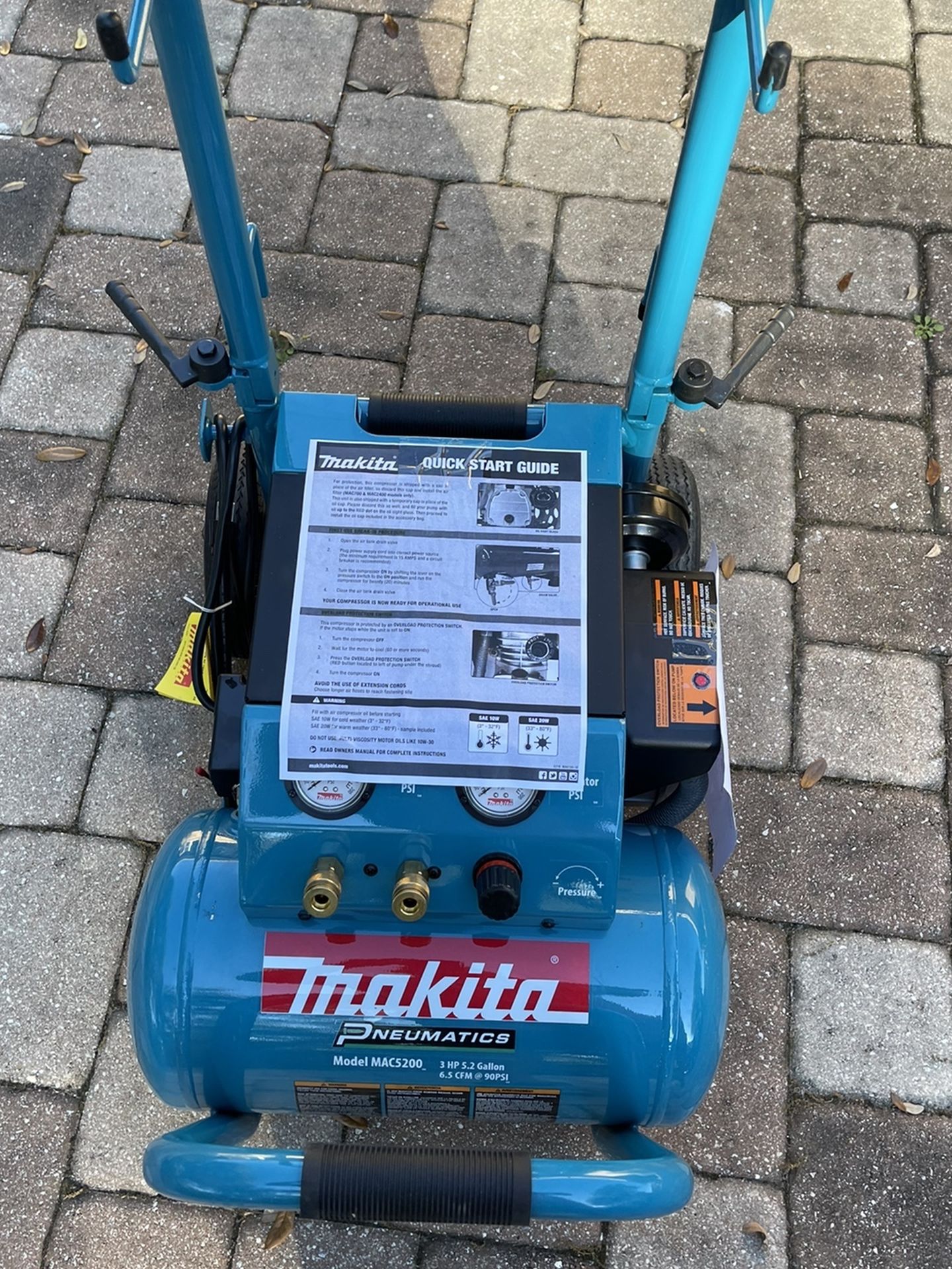 New Makita 5.2 Gallon Air Compressor MAC5200