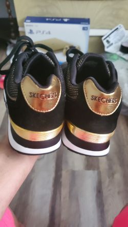 New Black Sketchers Womans