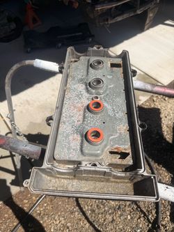 B series valve cover