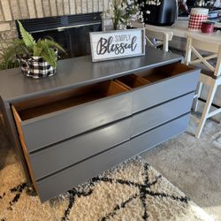 ✨✨GORGEOUS GRAY LONG SOLID WOOD 6 DRAWER DRESSER✨✨