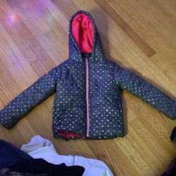Girls Jacket Size 6 Run Small /chamarra De Nińas Talla 6 Pero Viene Mas Cómo Talla 5 Muy Calientita Y Perfectas Condiciones 