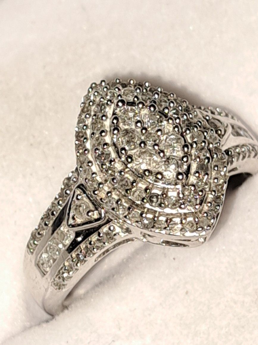 Sz 6 925 Ring With A 1/2 Carat Of Diamonds 