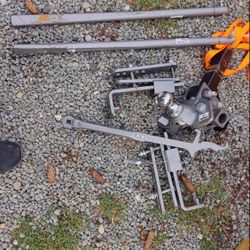 Husky Towing weight distribution hitch kit,