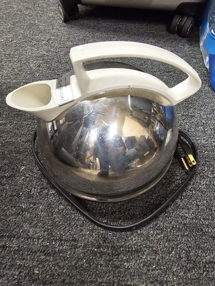 Vintage Superior Electric Kettle