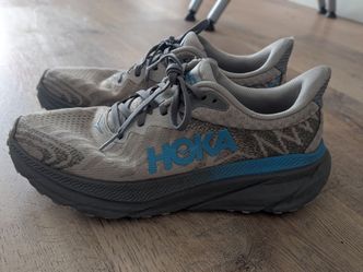 HOKA challenger 7 running shoes
