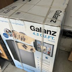 Galanz 4.3 Cu Ft Refrigerator New Refri