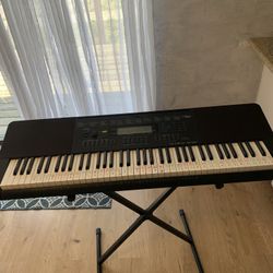 Casio Keyboard 