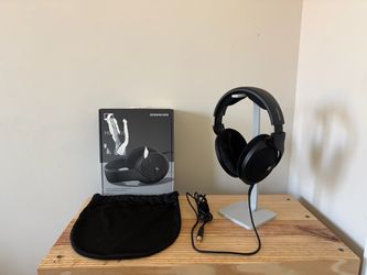 Sennheiser HD 560S Audiophile Headphone