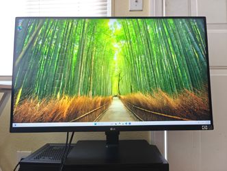 4K PC monitor (LG 32BN67U-B)
