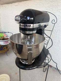 Black Gloss Kitchen Aid Stand Mixer
