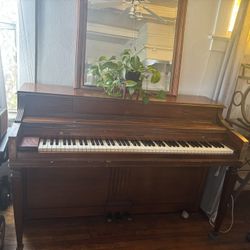 Kohler & Campbell Piano 