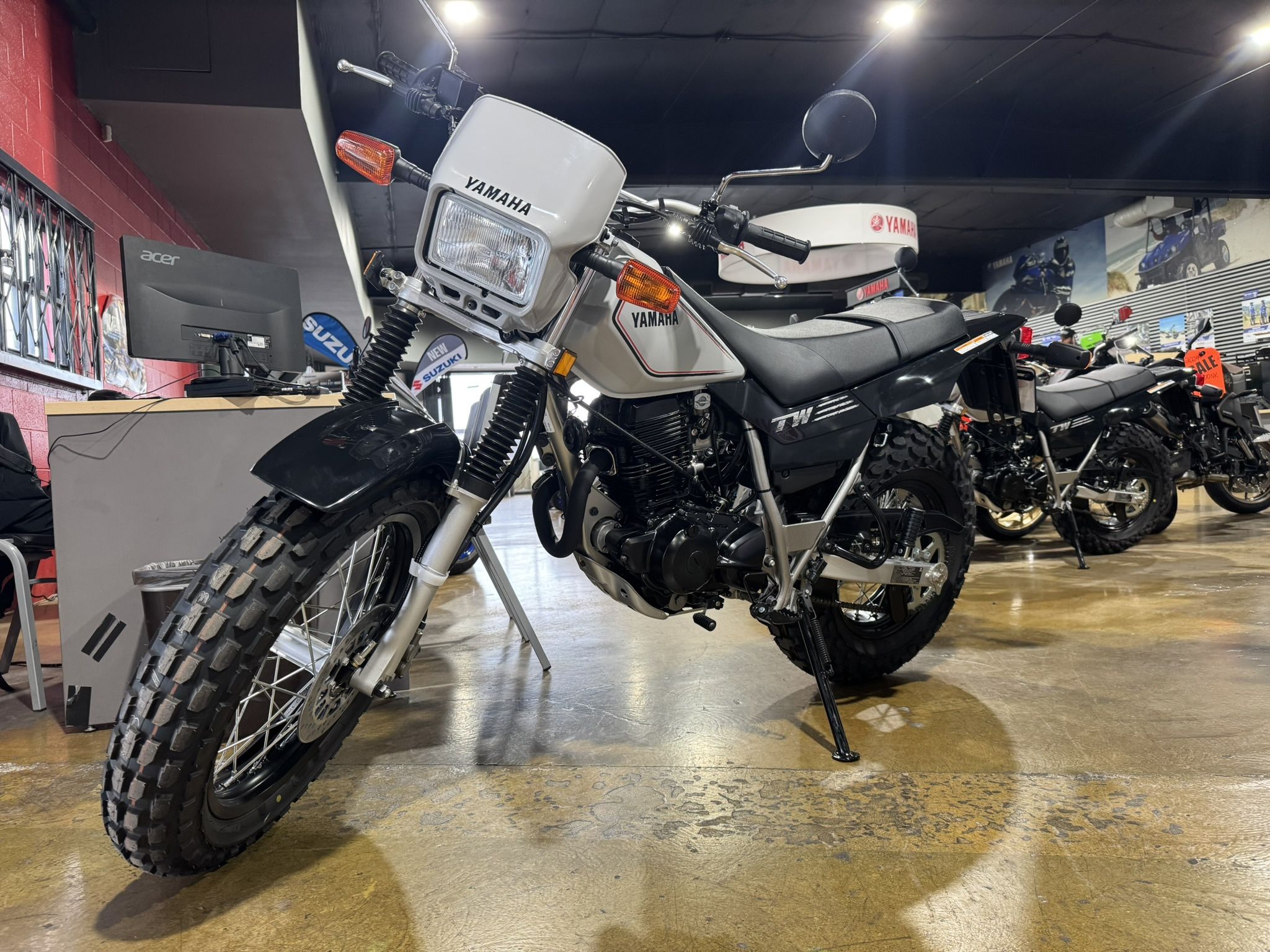 2025 Yamaha TW200