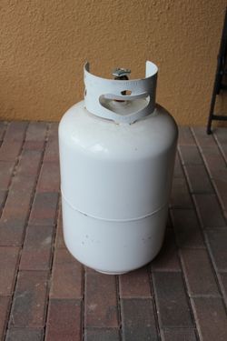 30 LB Propane Tank