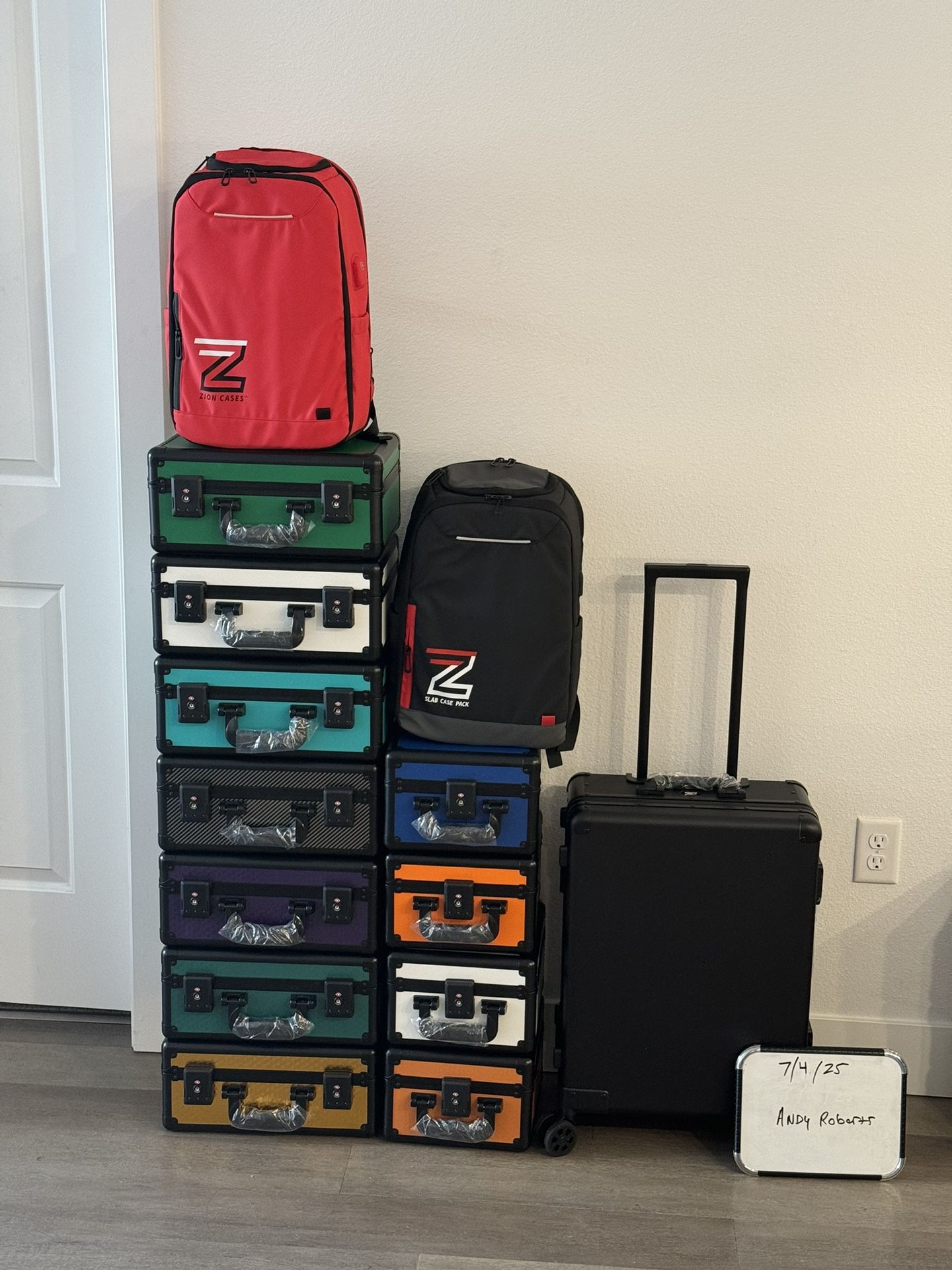 Pokemon/sports Cards/tcg Carrying Cases - See Description For Price