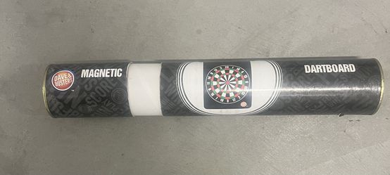 Magnetic Dart Board  -New