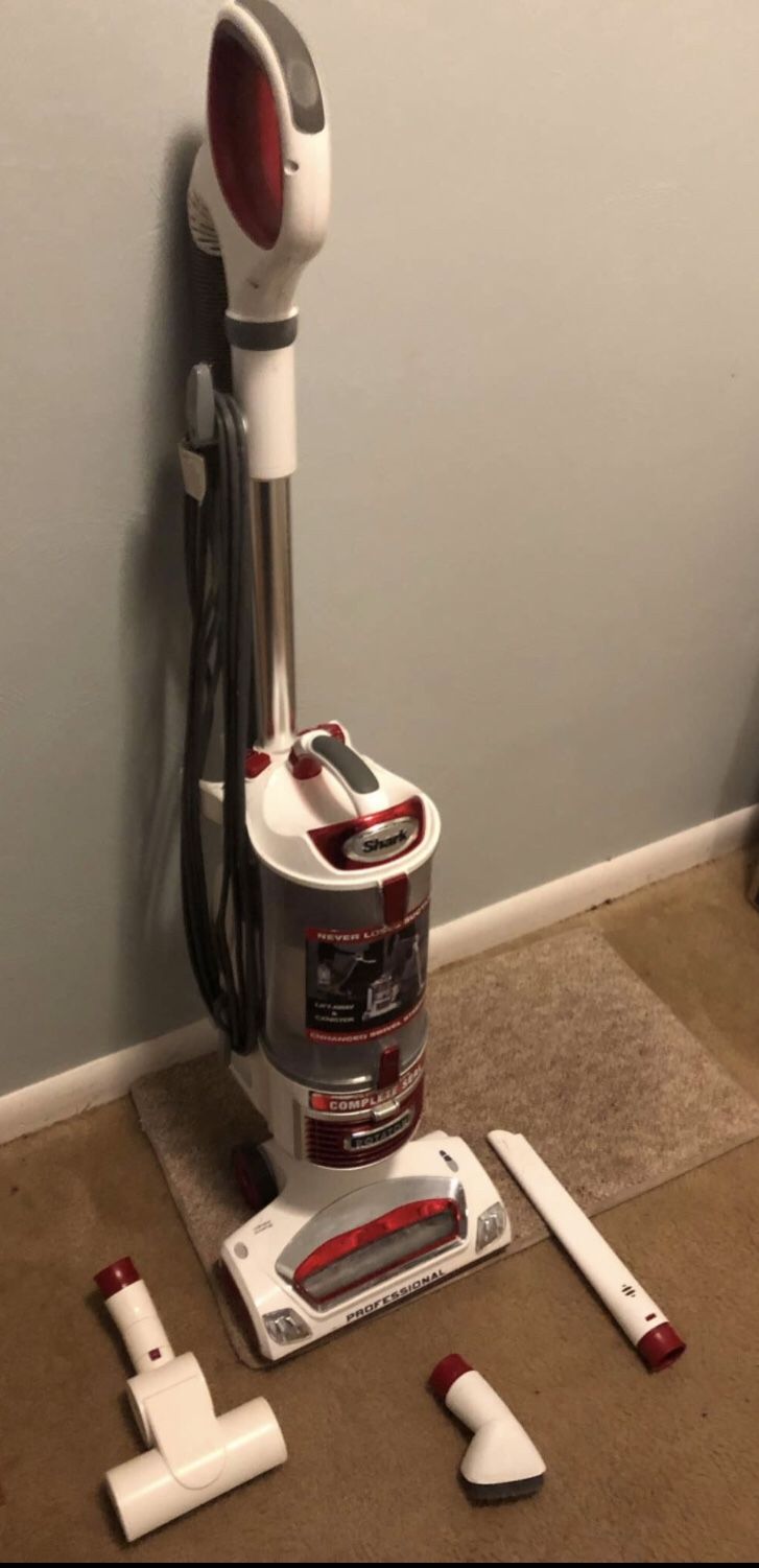 Shark Rotator Vacuum For Carpet And Floor