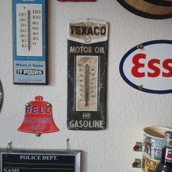 Vintage Old Texaco Tin Thermometer Signage