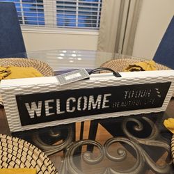 $10.00 - Tabletop Statement Accent, Message: "Welcome To Our Beautiful Life"!  NEW With Tag!