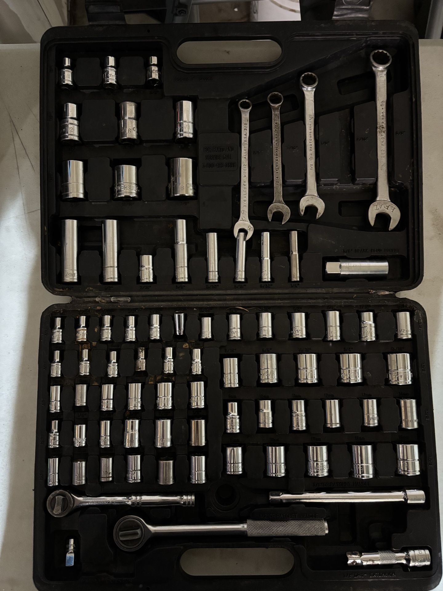 Powerbuilt 81-Piece SAE and Metric Socket Set