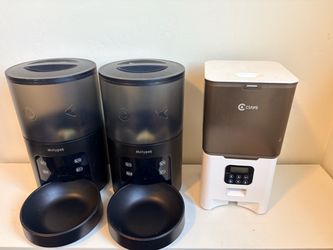 3 automatic cat feeders