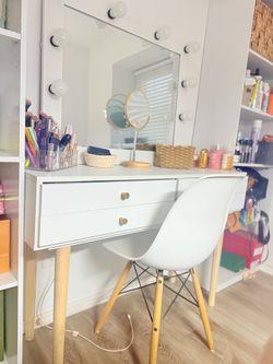 Minimalist Vanity