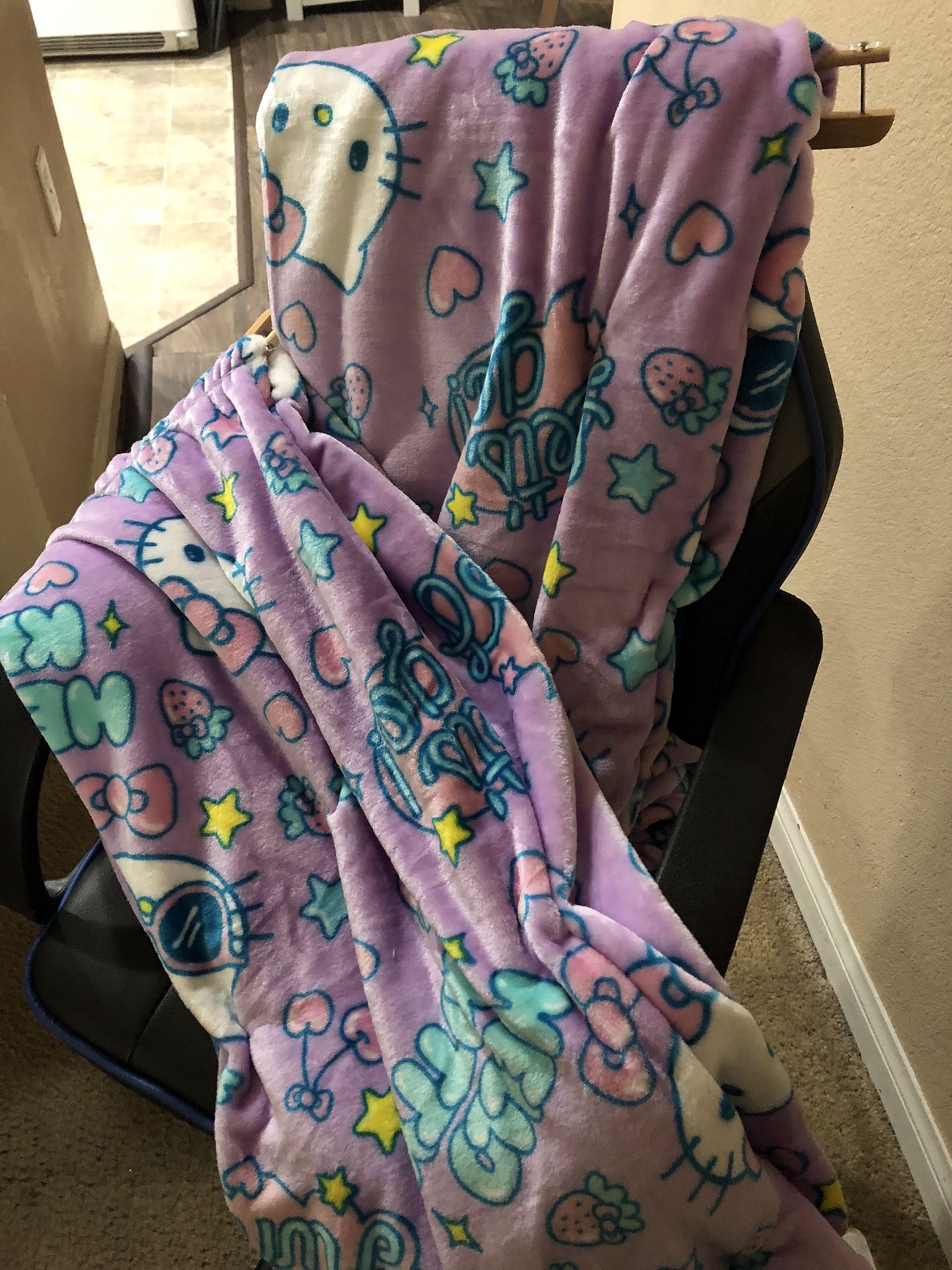 Hello Kitty blanket