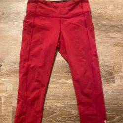 Lululemon Align leggings 3/4 Length dark Red for Sale in Troy, NY - OfferUp