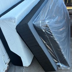 Twin Mattress And Two Box Springs