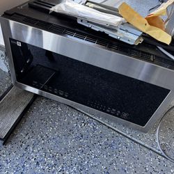 Samsung Microwave. Works. BUT DOESN’T HEAT UP.