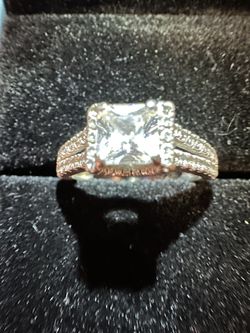 Cubic Stone Ring With Diamonds Both Sides . 