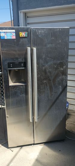 Bosch Stainless Steel Side-by-Side Refrigerator