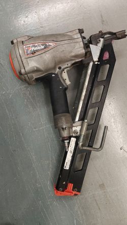 Paslode F350S 30-Degree Pneumatic Framing Nail Gun (Nailer)