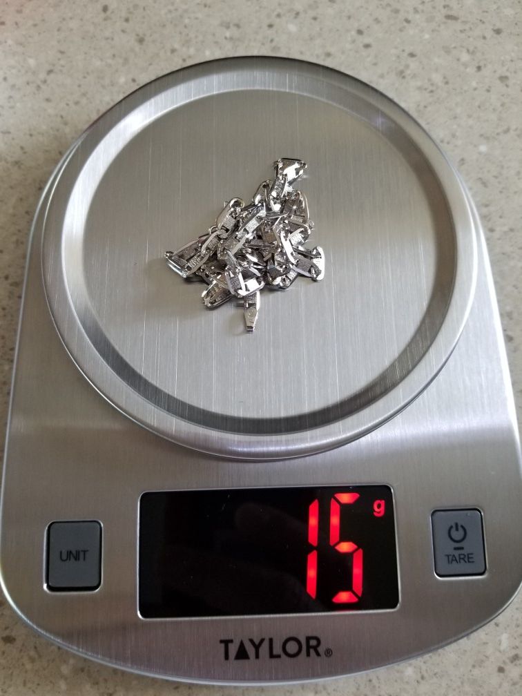 14k withe gold chain 15 grams Total