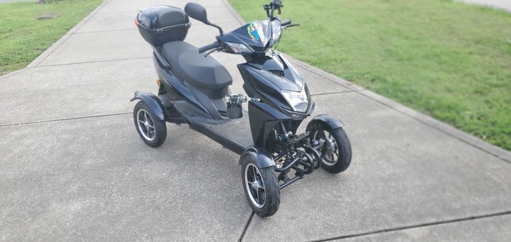 2 Electric On Off Road 4 Wheeler