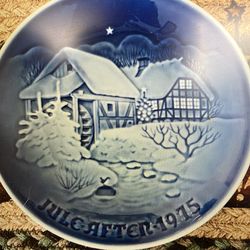 1975 Bing & Grondahl Christmas Plate