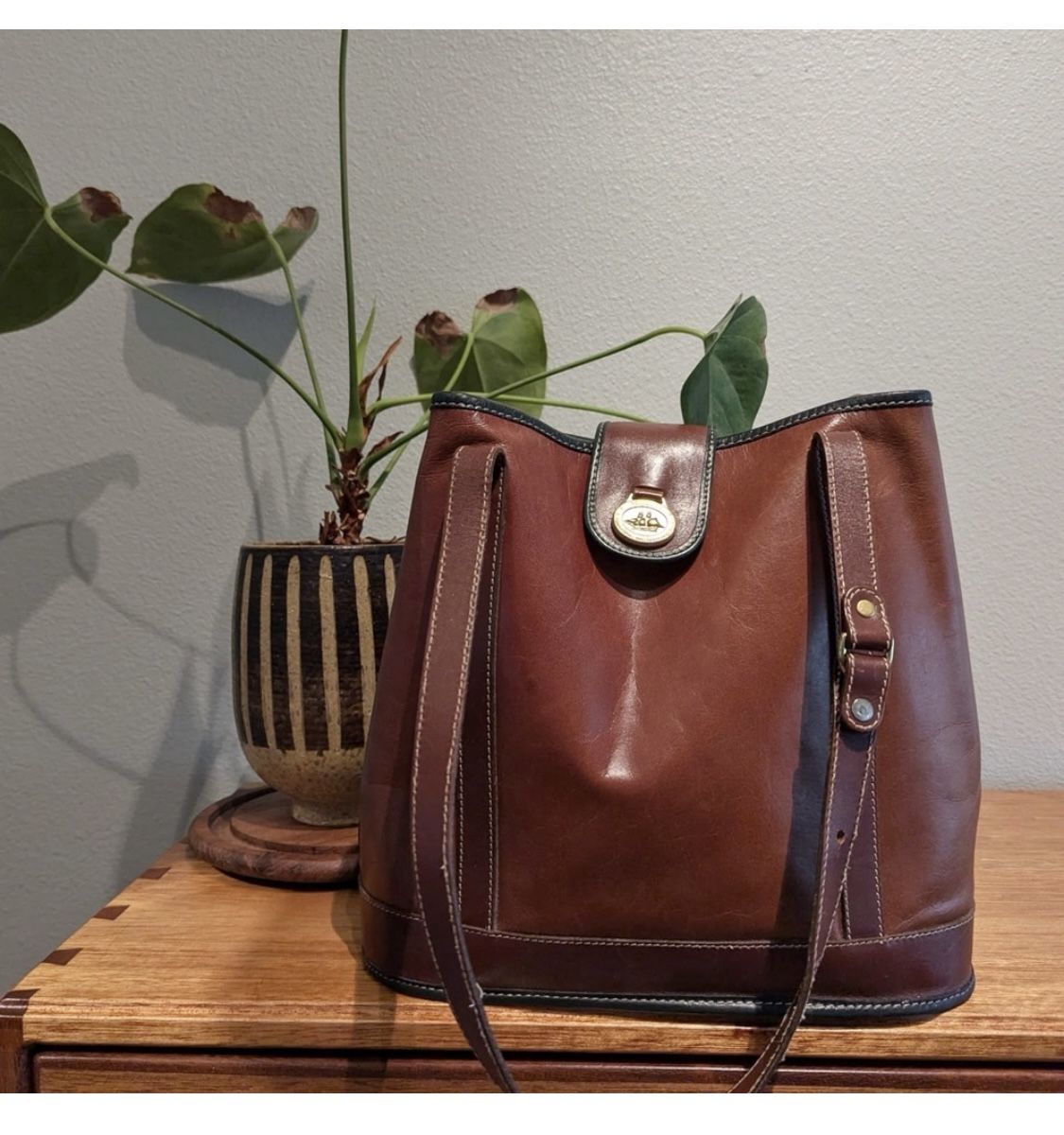 Vintage Brahmin Large Leather Bucket Tote Bag