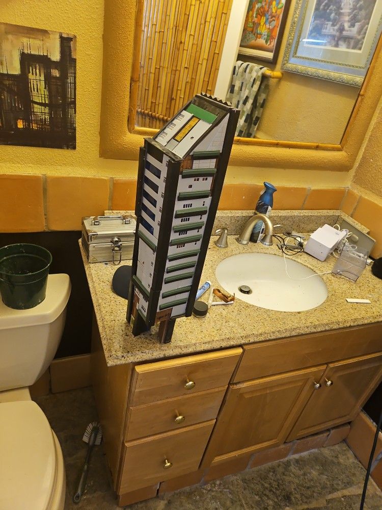 N Scale Citibank Building