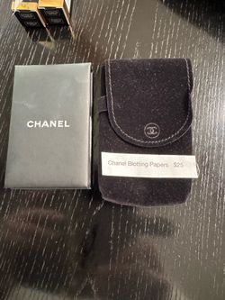 Chanel sale blotting clothes in case & bag